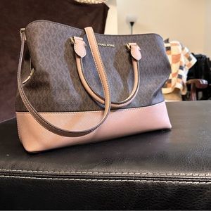 Michael Kors Savannah Satchel